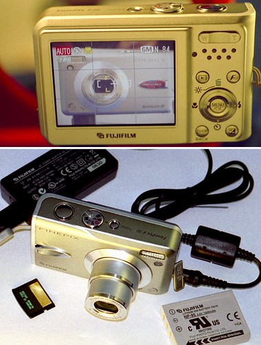 Fujifilm FinePix F30 product image