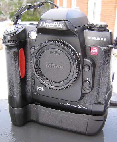 Fujifilm FinePix S2 Pro product image