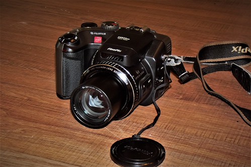 Fujifilm FinePix S602 product image